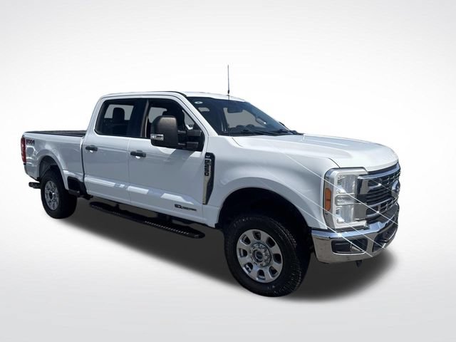 Used 2023 Ford F250 XLT w/ FX4 Off-Road Package AWD/4WD image 8