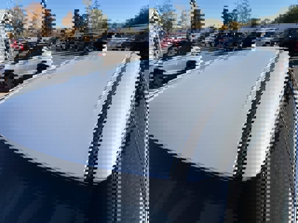 New 2025 Mitsubishi Outlander SE image 9