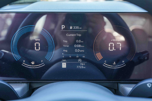 Used 2025 Hyundai Sonata SE FWD image 24