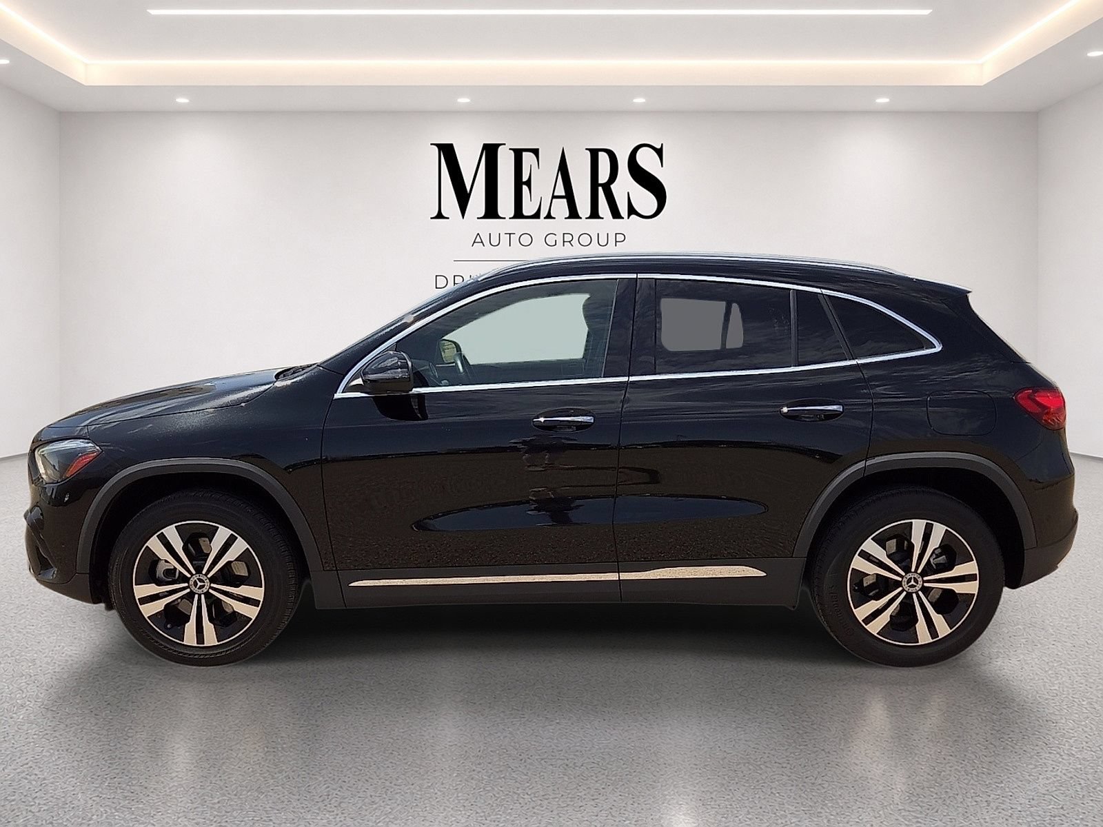 Used 2025 Mercedes-Benz GLA 250 image 2