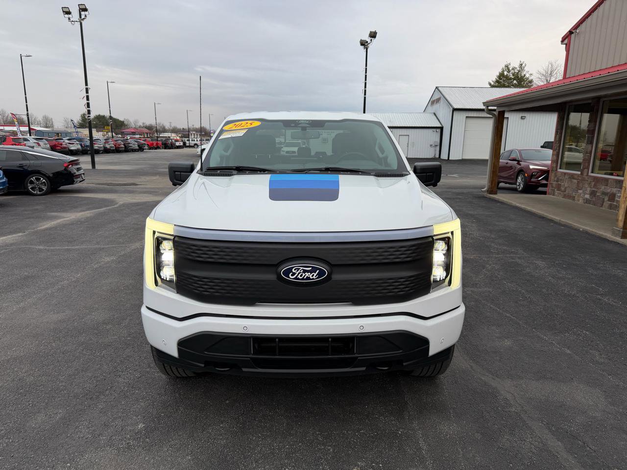 Used 2025 Ford F150 Lightning Flash image 10