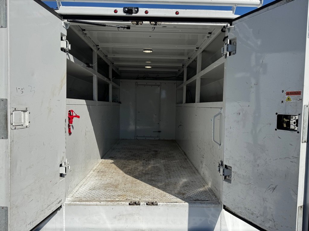 Used 2019 GMC Savana 3500 w/ Power Convenience Package image 11
