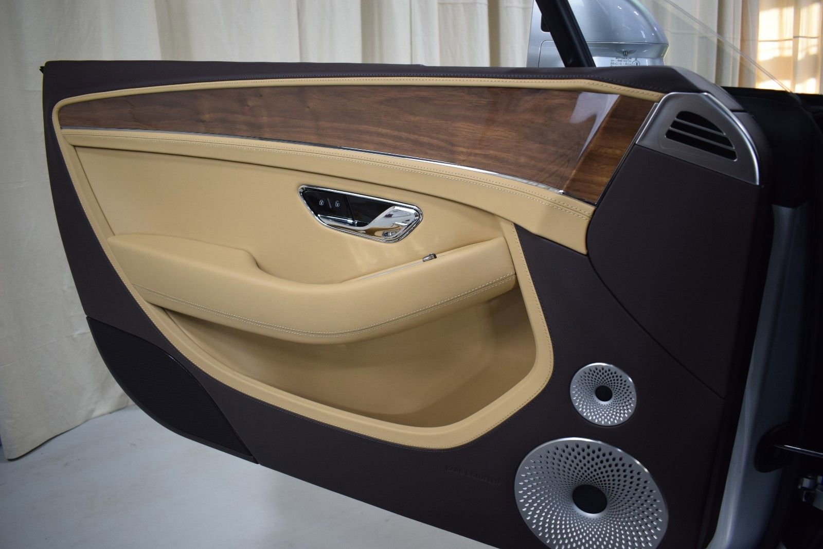 New 2026 Bentley Continental GTC AWD/4WD image 37