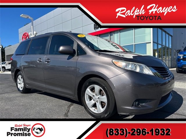 Used 2014 Toyota Sienna LE
