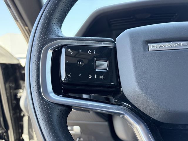 Used 2022 Land Rover Range Rover Evoque R-Dynamic S AWD/4WD image 9