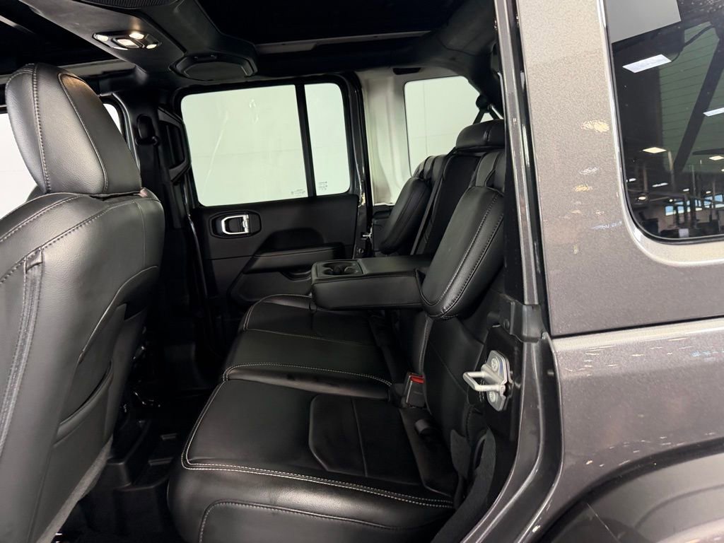 Used 2022 Jeep Wrangler Unlimited Sahara w/ Safety Group image 28