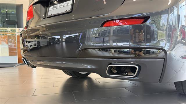 Used 2012 BMW 750i RWD image 28