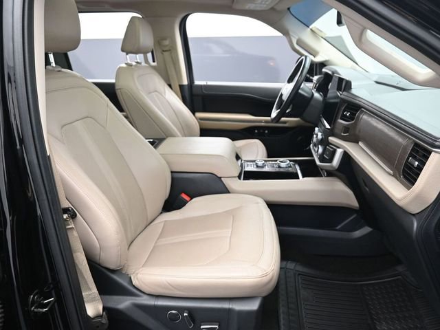 Used 2023 Ford Expedition Limited image 30