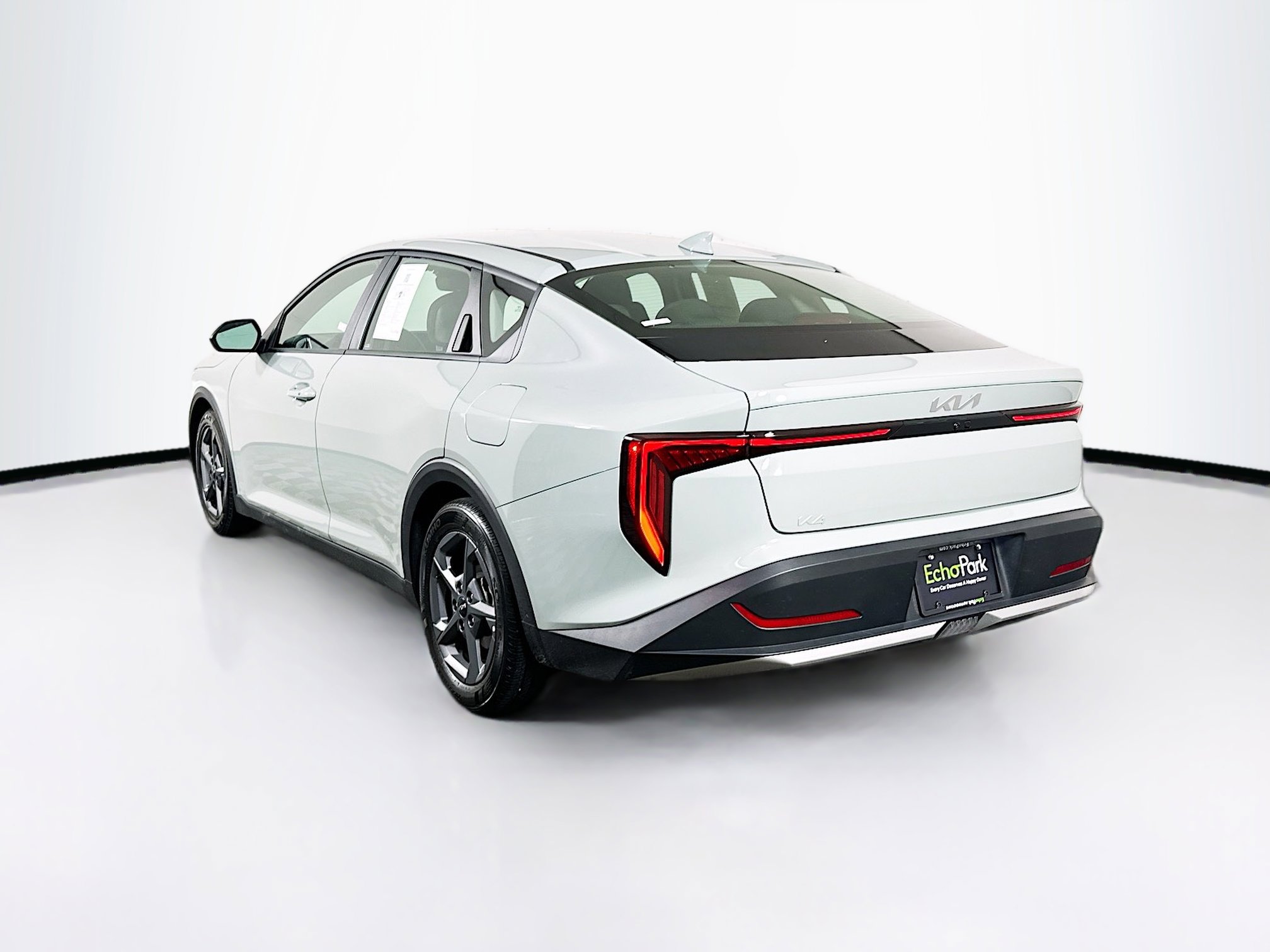 Used 2025 Kia K4 LXS image 5