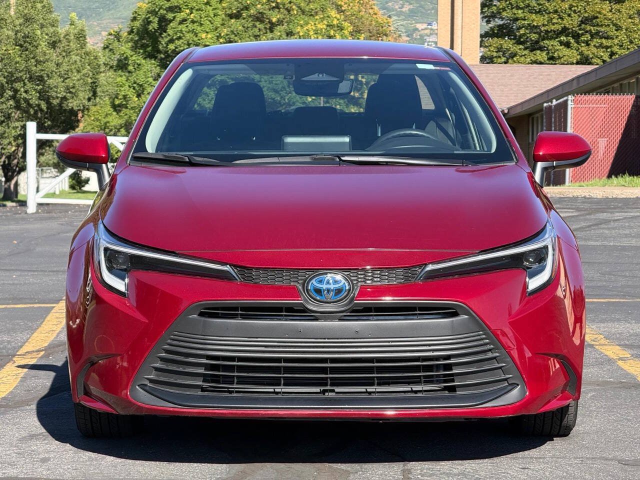 Used 2024 Toyota Corolla LE FWD image 8