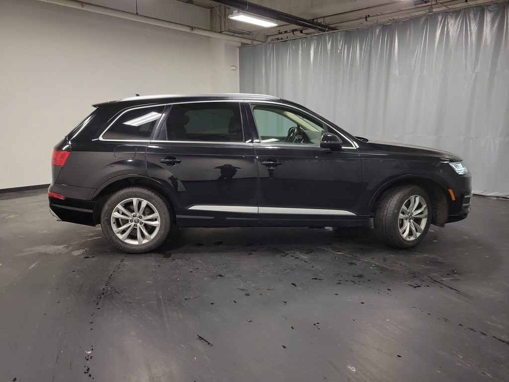 Used 2019 Audi Q7 2.0T Premium w/ Cold Weather Package image 9