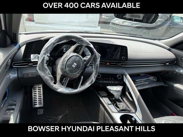 New 2026 Hyundai Elantra SEL Sport Premium FWD image 5