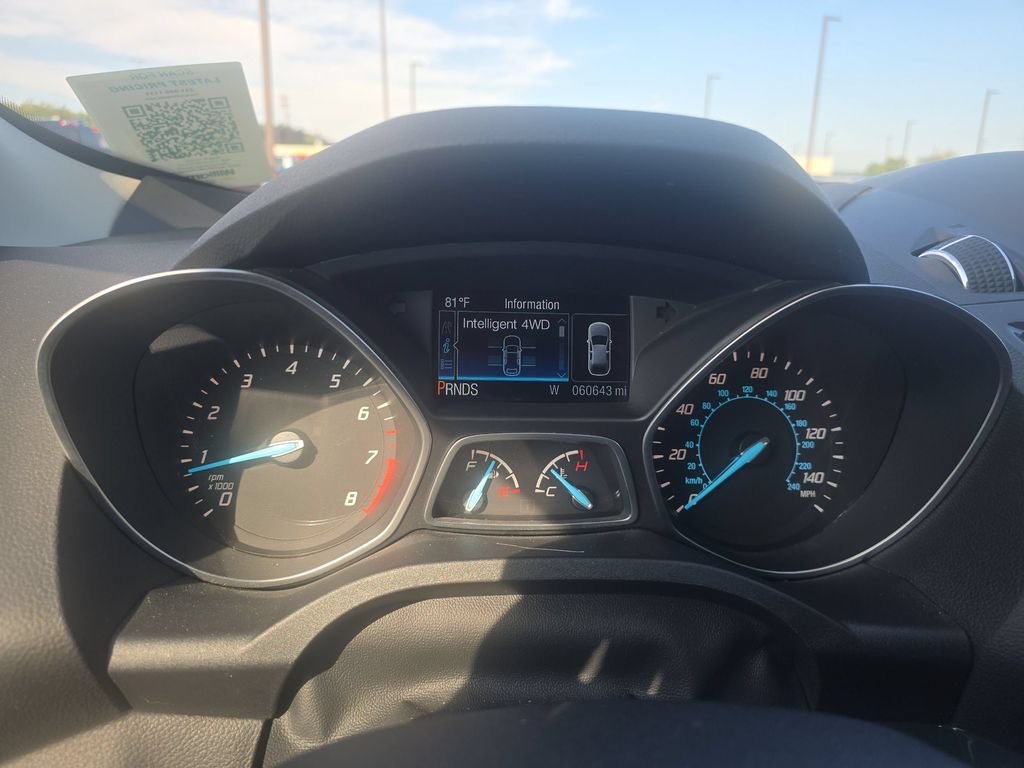 Used 2016 Ford Escape Titanium w/ Equipment Group 301A AWD/4WD image 13