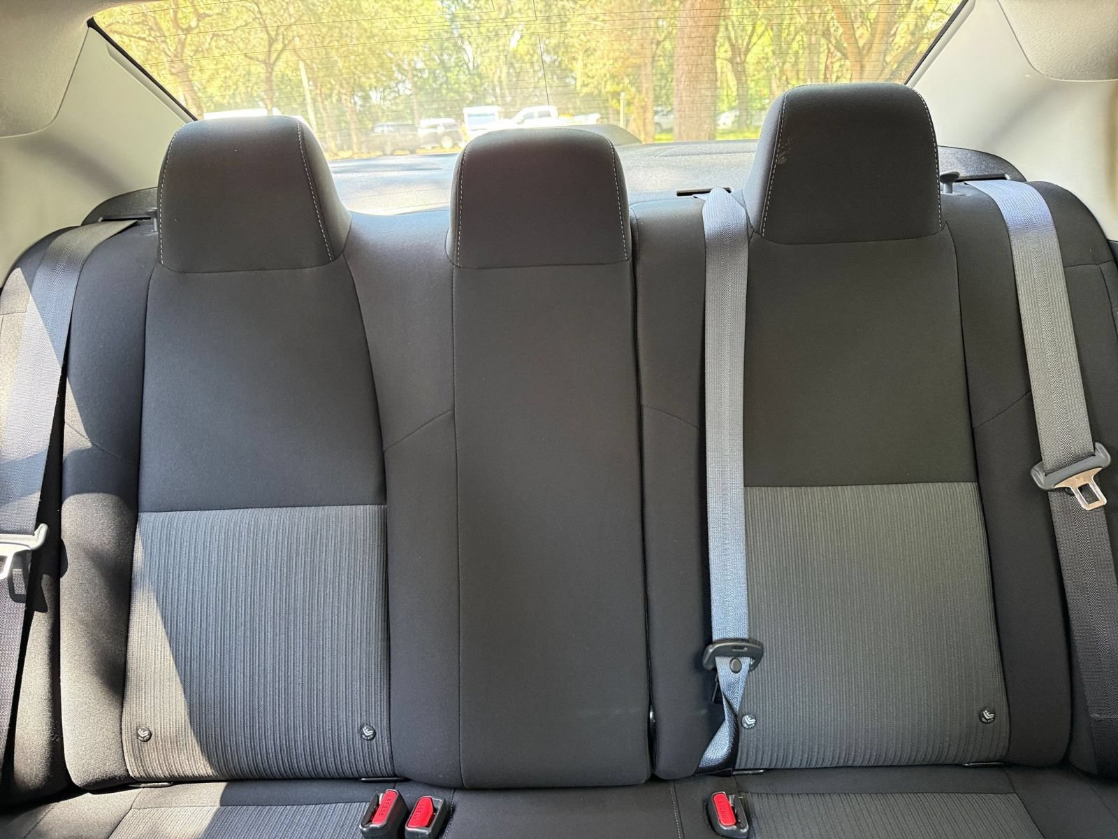 Used 2025 Nissan Sentra SV FWD image 33