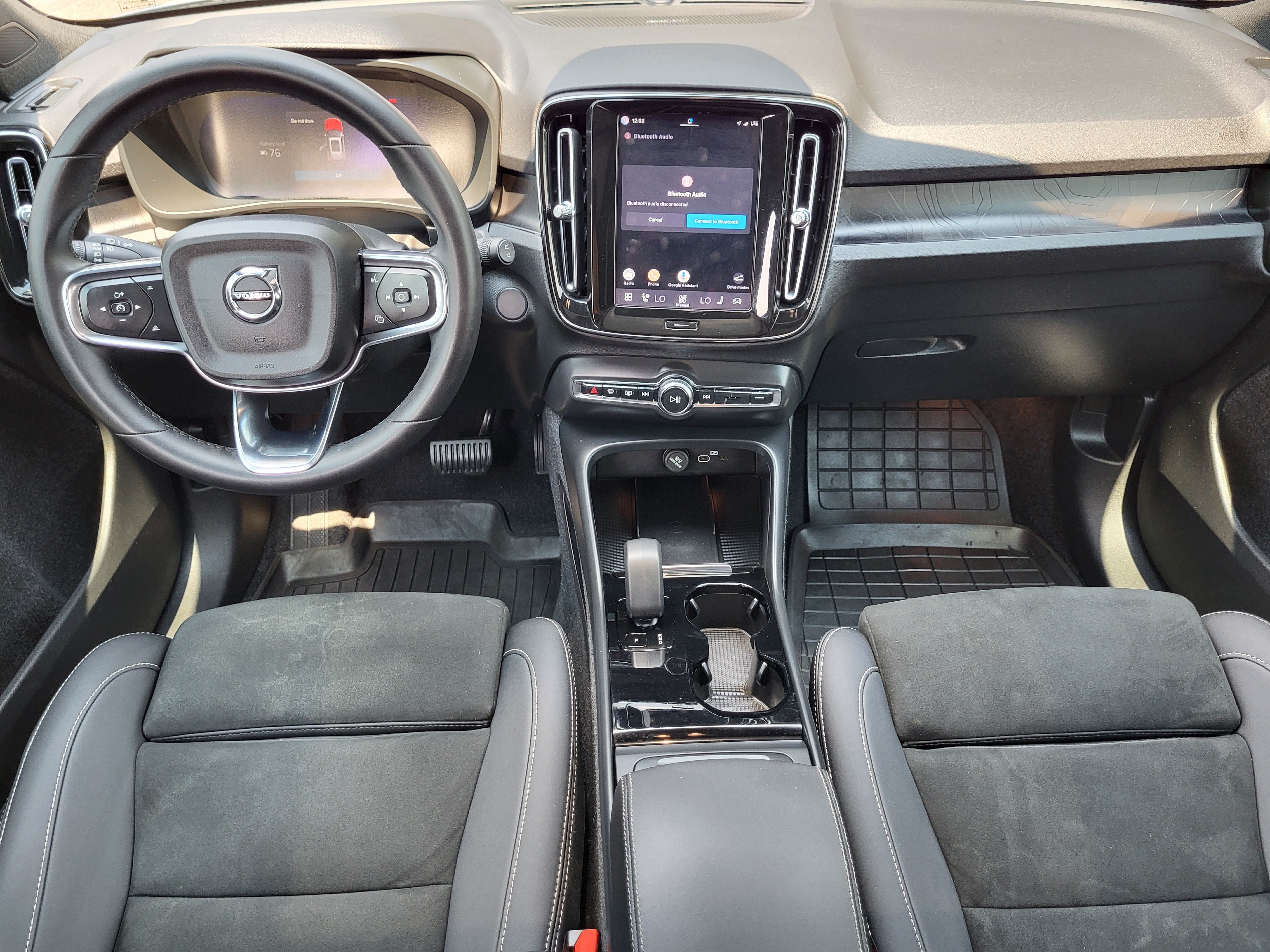 Certified 2023 Volvo XC40 Recharge Ultimate w/ Protection Package Premier AWD/4WD image 23