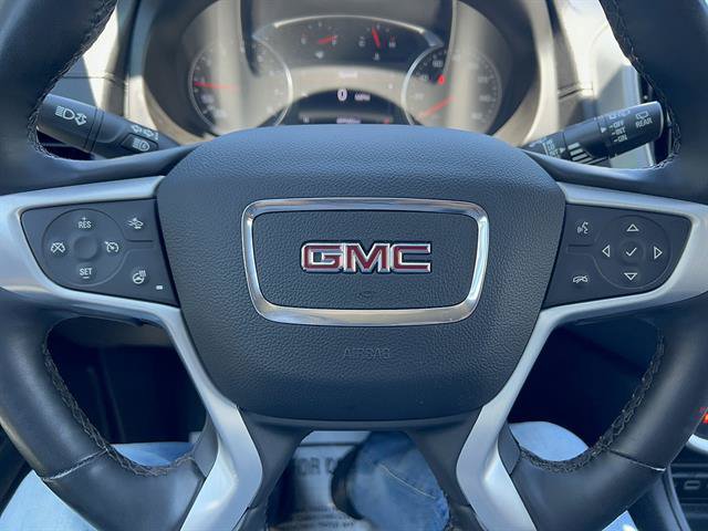Used 2024 GMC Terrain SLT AWD/4WD image 20