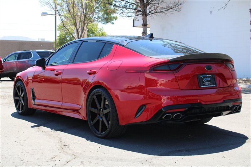 Used 2018 Kia Stinger GT2 AWD/4WD image 2