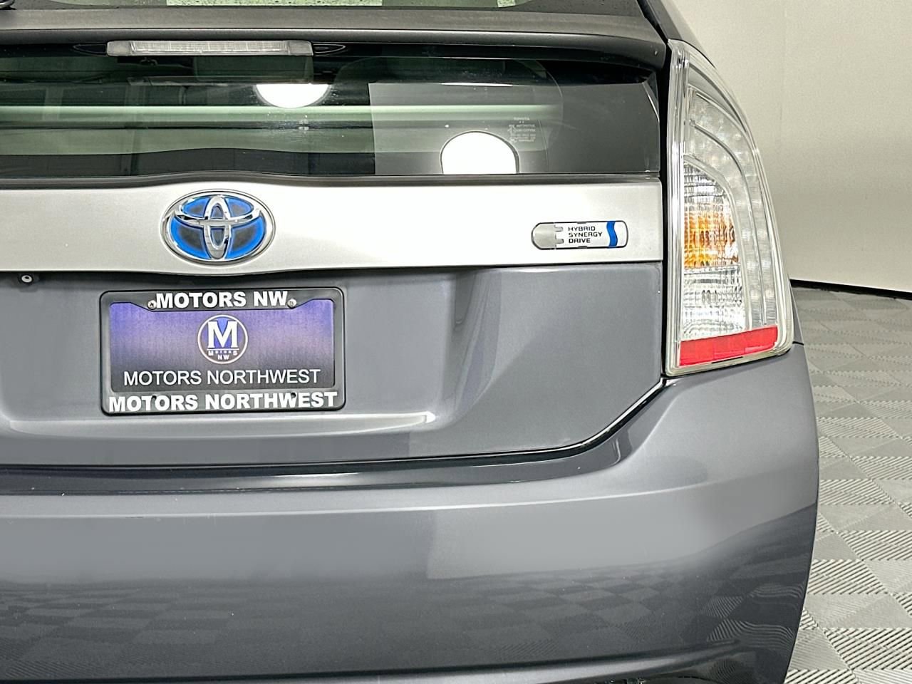 Used 2015 Toyota Prius Prime Plug-In Hybrid image 18