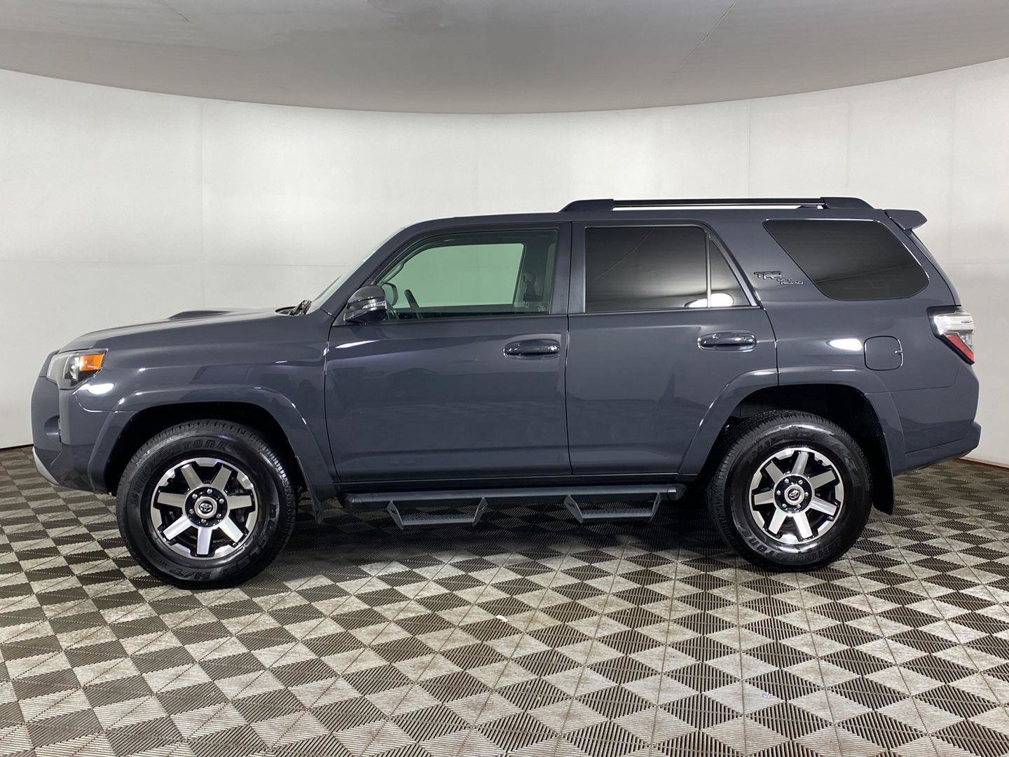 Used 2024 Toyota 4Runner TRD Off-Road Premium w/ Moonroof Package AWD/4WD image 29