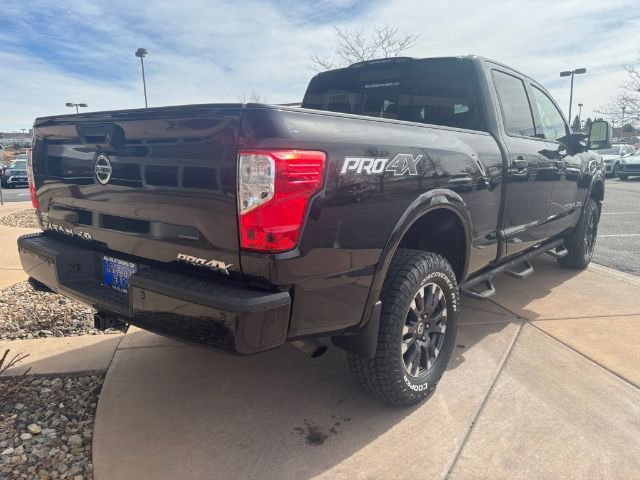 Used 2017 Nissan Titan PRO-4X w/ Pro-4x Convenience Package image 9