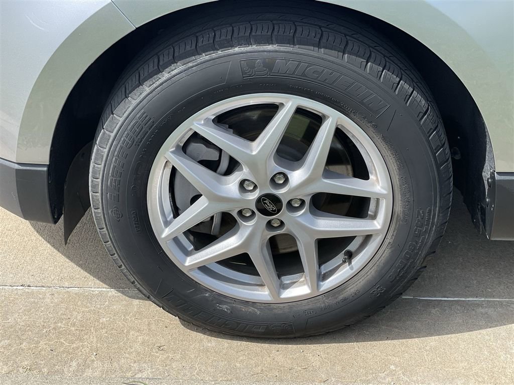 Used 2024 Ford Edge SEL image 33