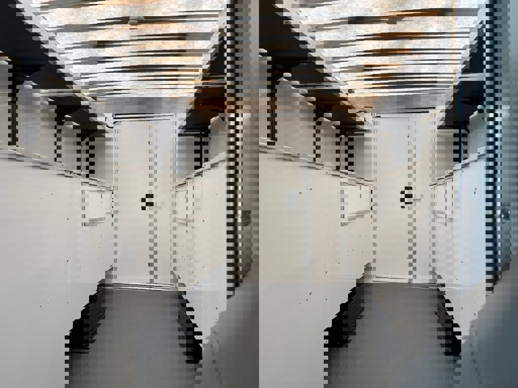 New 2026 Ford E-350 and Econoline 350 Super Duty w/ Power Equipment Group RWD image 27