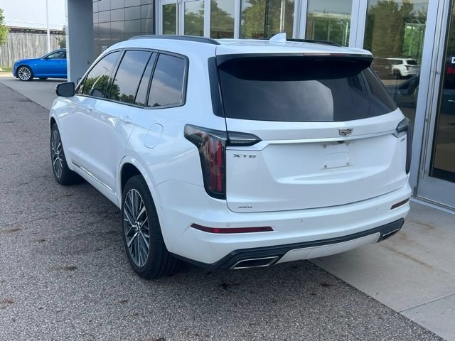 Used 2025 Cadillac XT6 Sport w/ Technology Package AWD/4WD image 4
