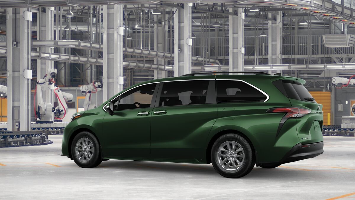 New 2026 Toyota Sienna XLE AWD/4WD image 5