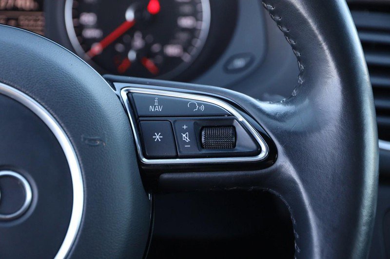 Used 2018 Audi Q3 2.0T Premium w/ Convenience Package image 14