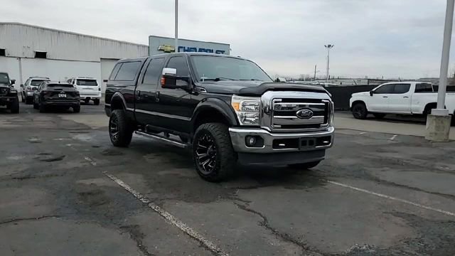 Used 2015 Ford F350 Lariat image 2