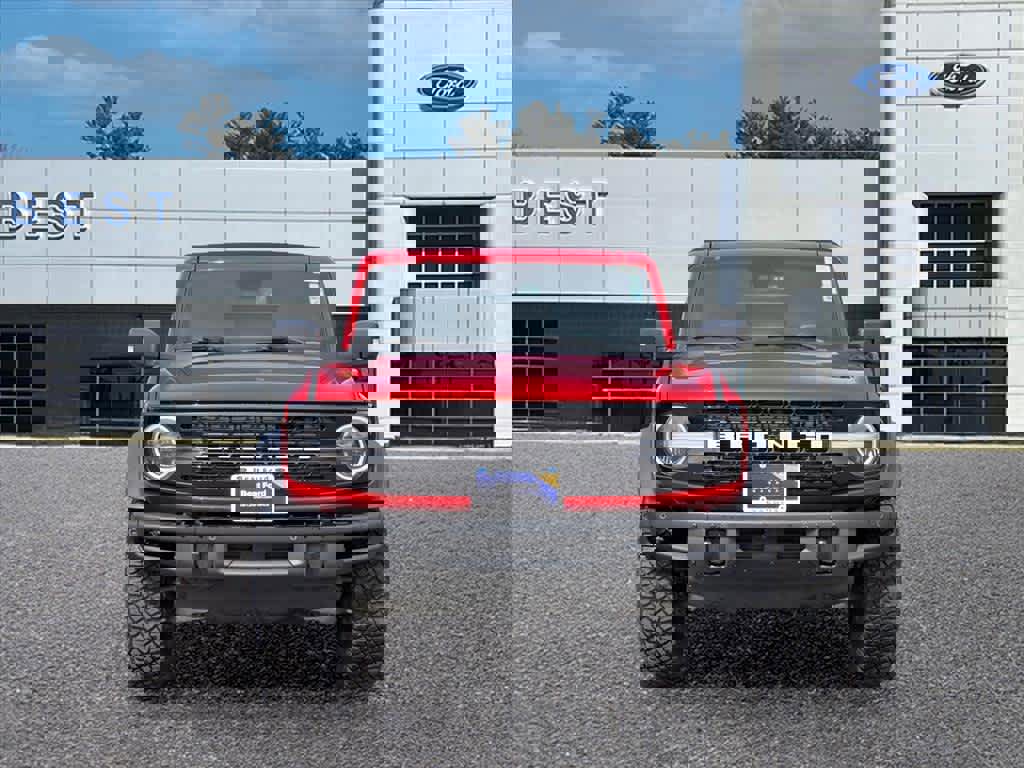 Used 2024 Ford Bronco Wildtrak image 2