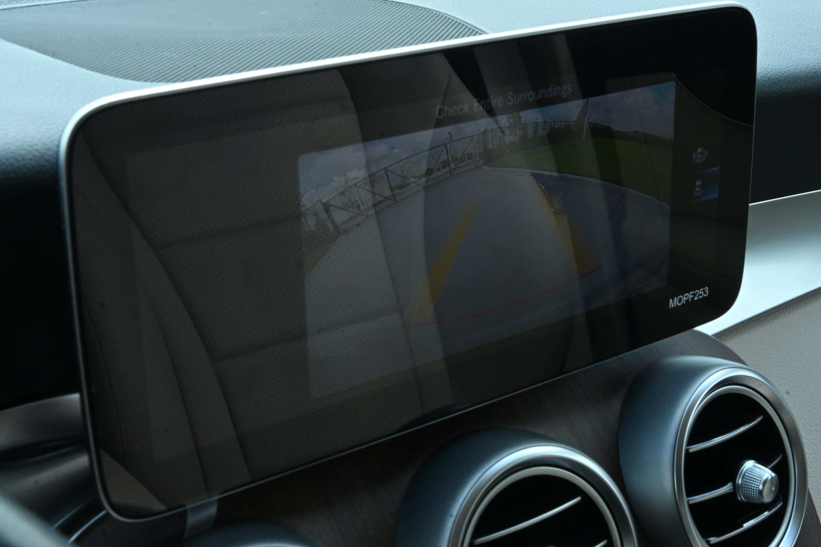 Used 2020 Mercedes-Benz GLC 300 image 19
