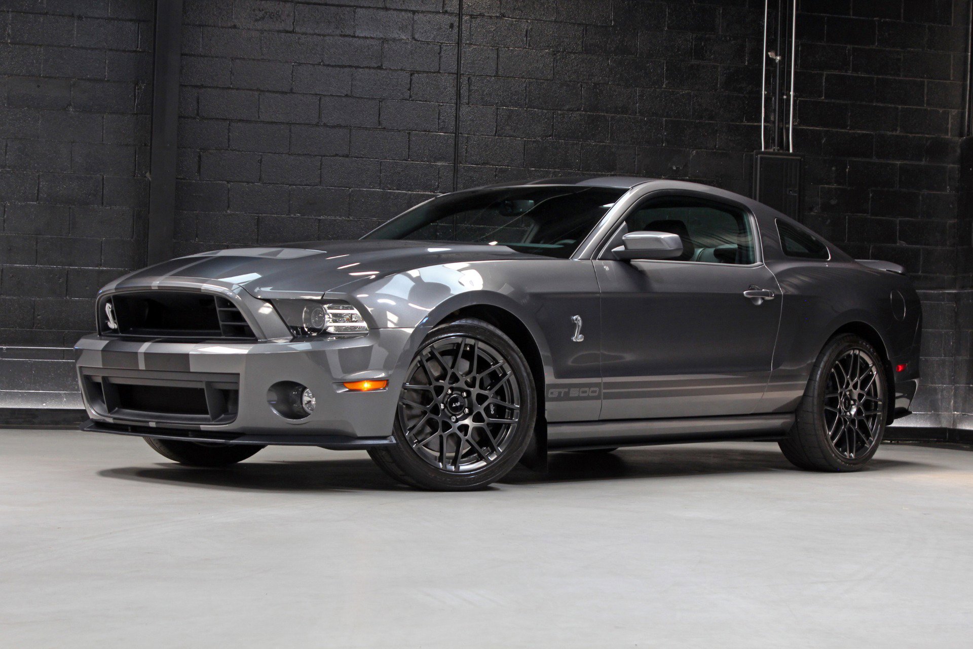 Used 2014 Ford Mustang Shelby GT500 w/ Equipment Group 821A RWD image 81