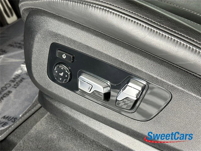 Used 2023 BMW X7 M60i w/ Executive Package image 48