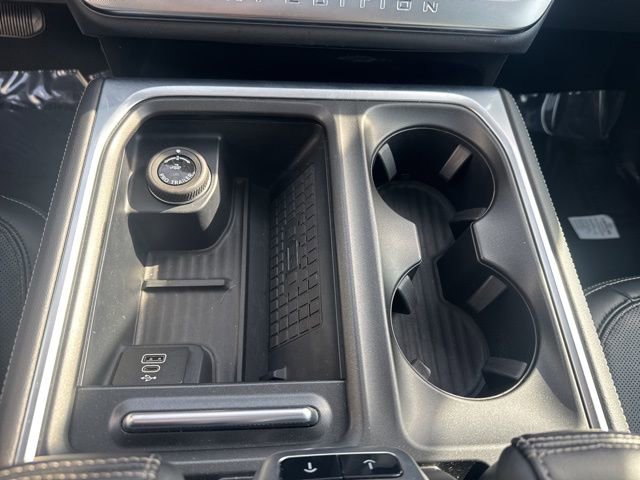 Used 2025 Ford Expedition Platinum image 25