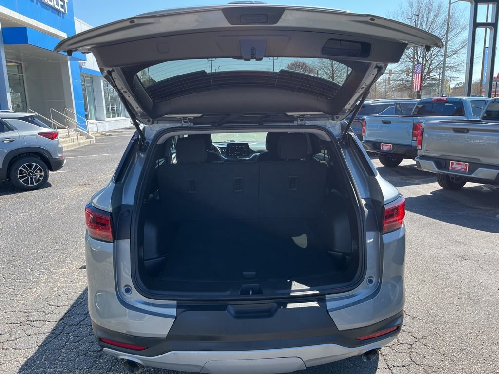 Used 2025 Chevrolet Blazer LT image 17