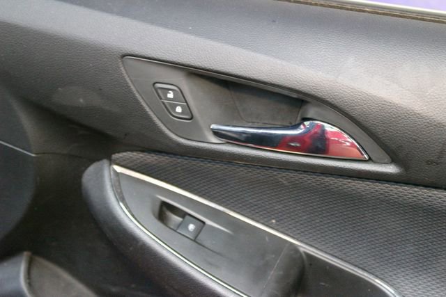 Used 2016 Chevrolet Cruze LT w/ Sun And Sound Package FWD image 9