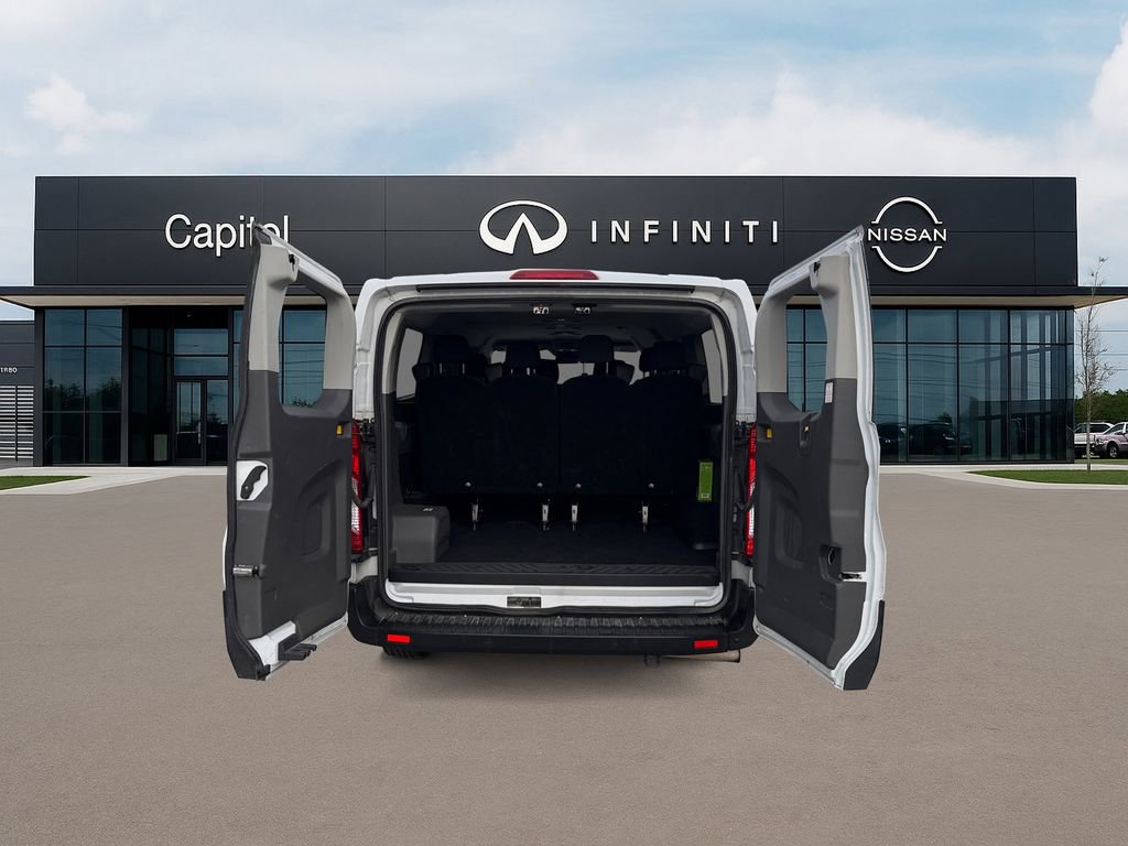 Used 2023 Ford Transit 350 XLT image 10