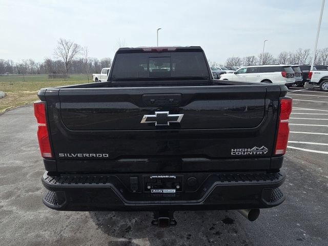 Used 2024 Chevrolet Silverado 3500 High Country w/ High Country Premium Package AWD/4WD image 9
