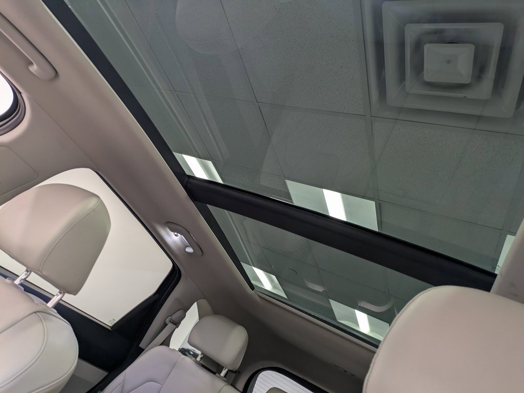 Used 2022 Kia Sorento S w/ Panoramic Sunroof Package image 21