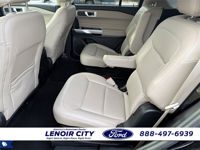 Used 2022 Ford Explorer XLT w/ Equipment Group 202A image 11
