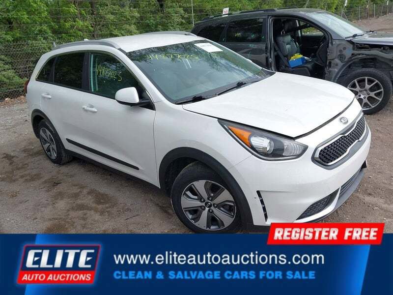 Used 2017 Kia Niro LX FWD image 1