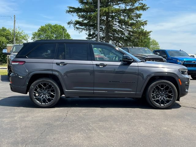 Used 2024 Jeep Grand Cherokee Summit w/ High Altitude Package AWD/4WD image 53
