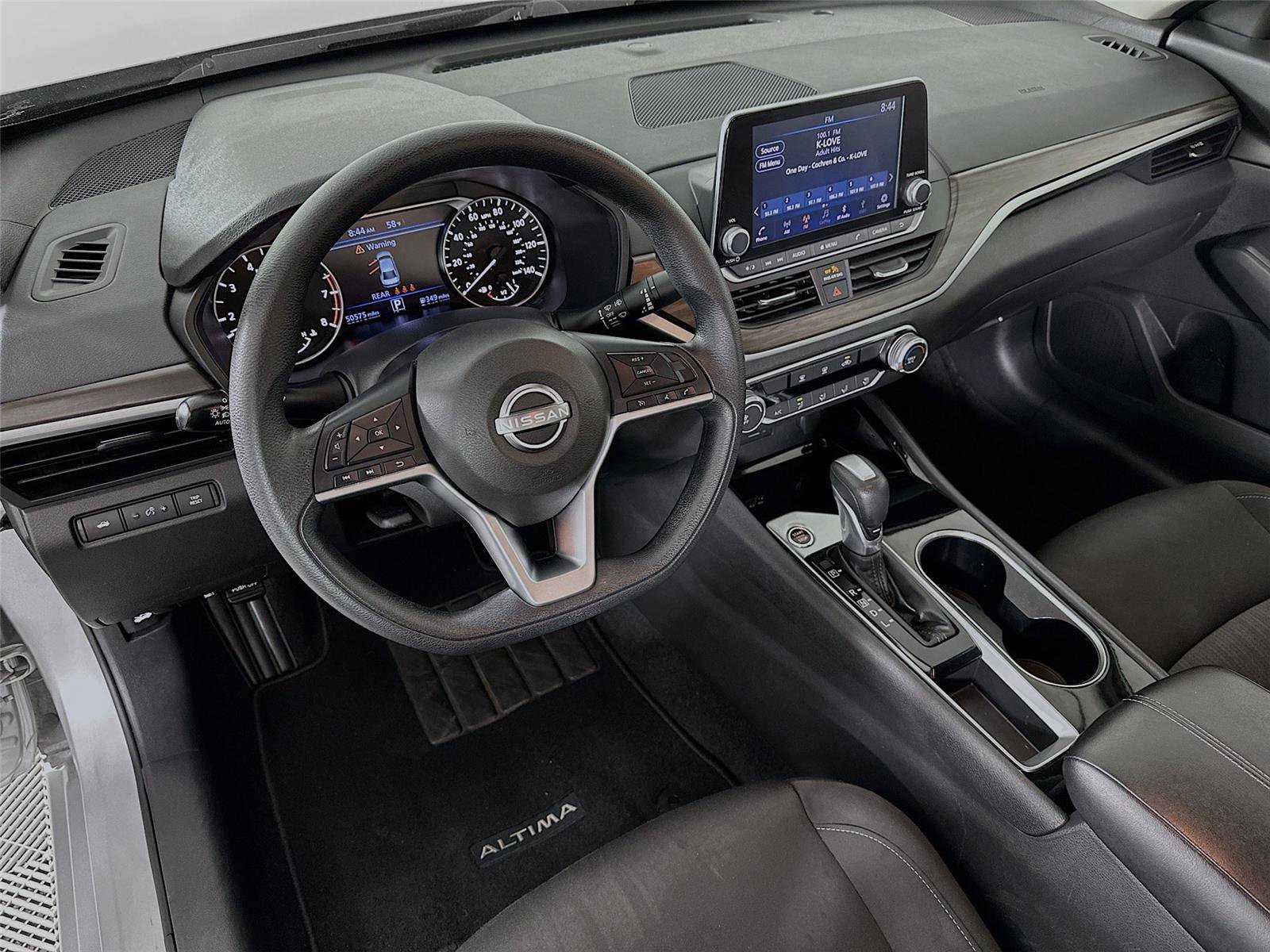 Used 2024 Nissan Altima 2.5 SV image 9