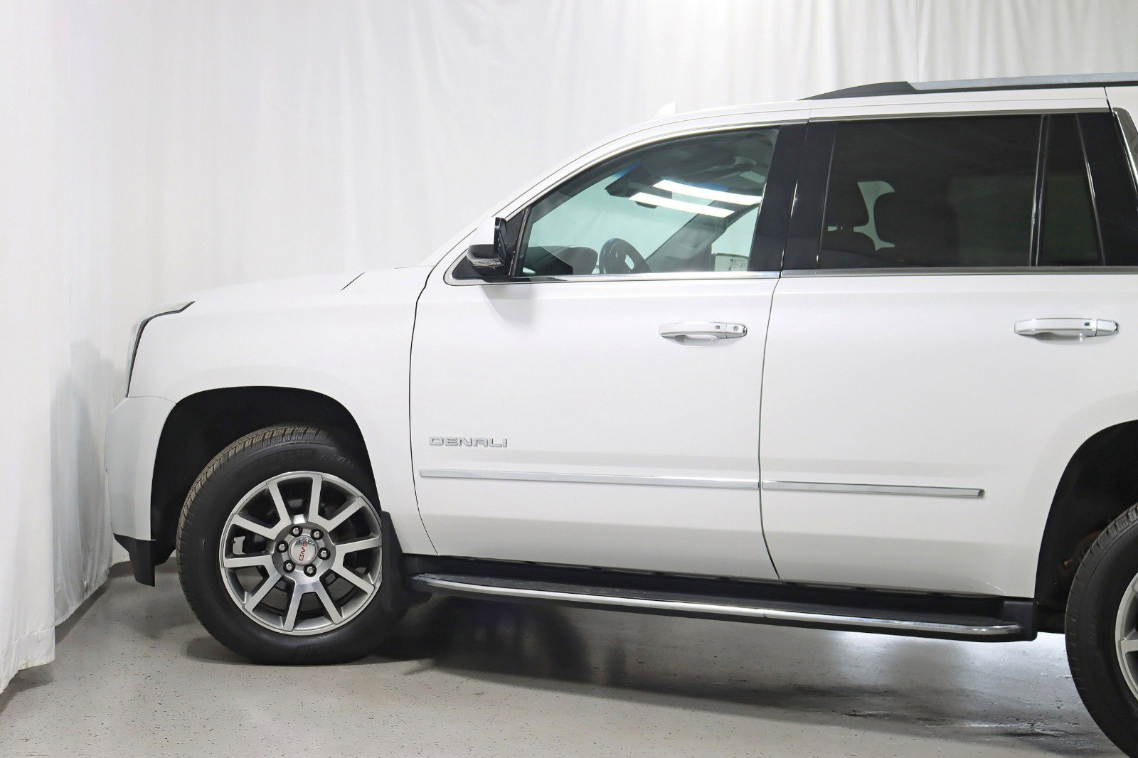 Used 2019 GMC Yukon Denali image 11