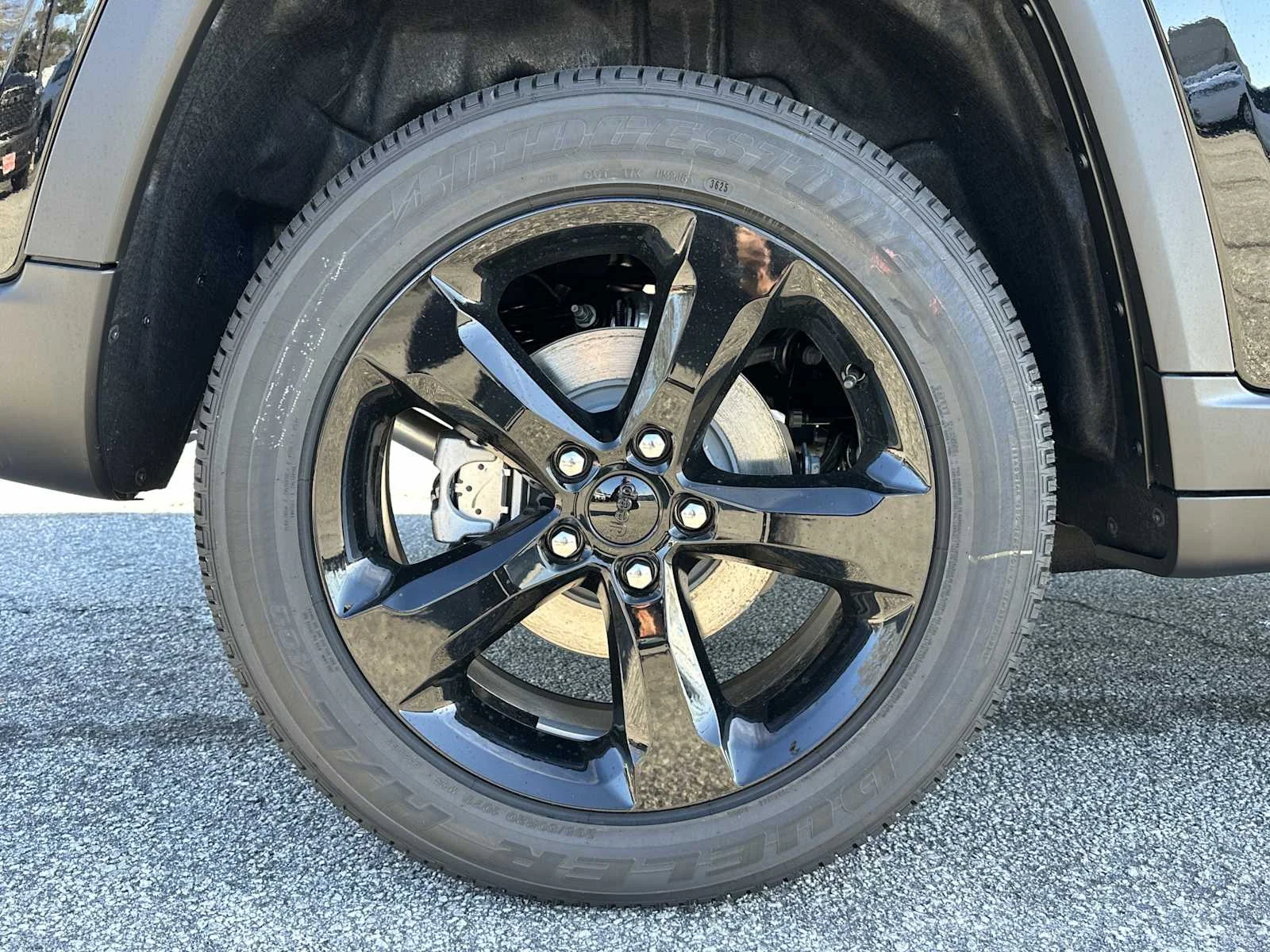 New 2025 Jeep Grand Cherokee Altitude AWD/4WD image 17