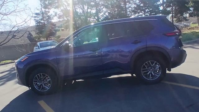 Used 2022 Nissan Rogue S image 8