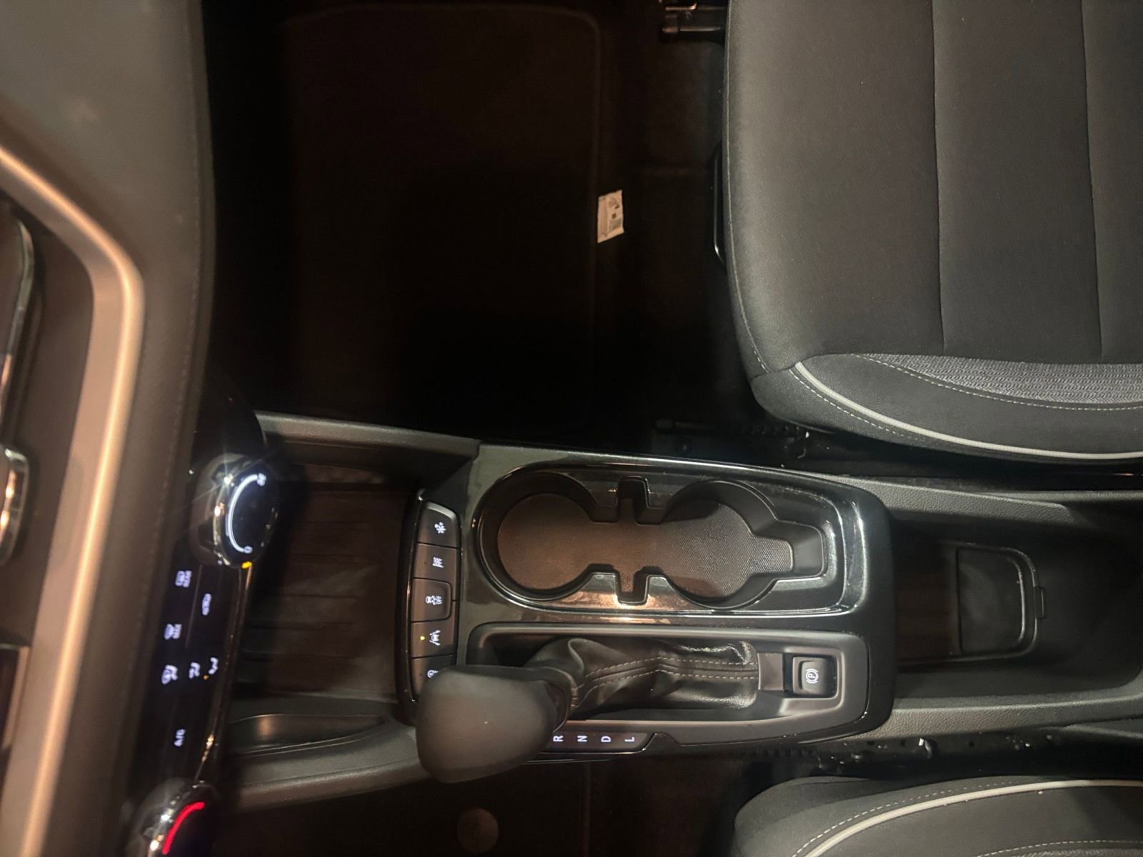 Used 2025 Chevrolet TrailBlazer LT image 39