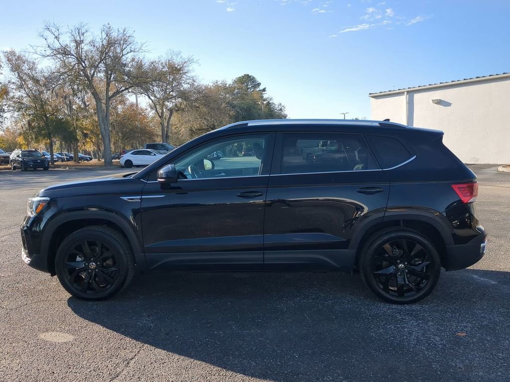 Used 2024 Volkswagen Taos SE image 8