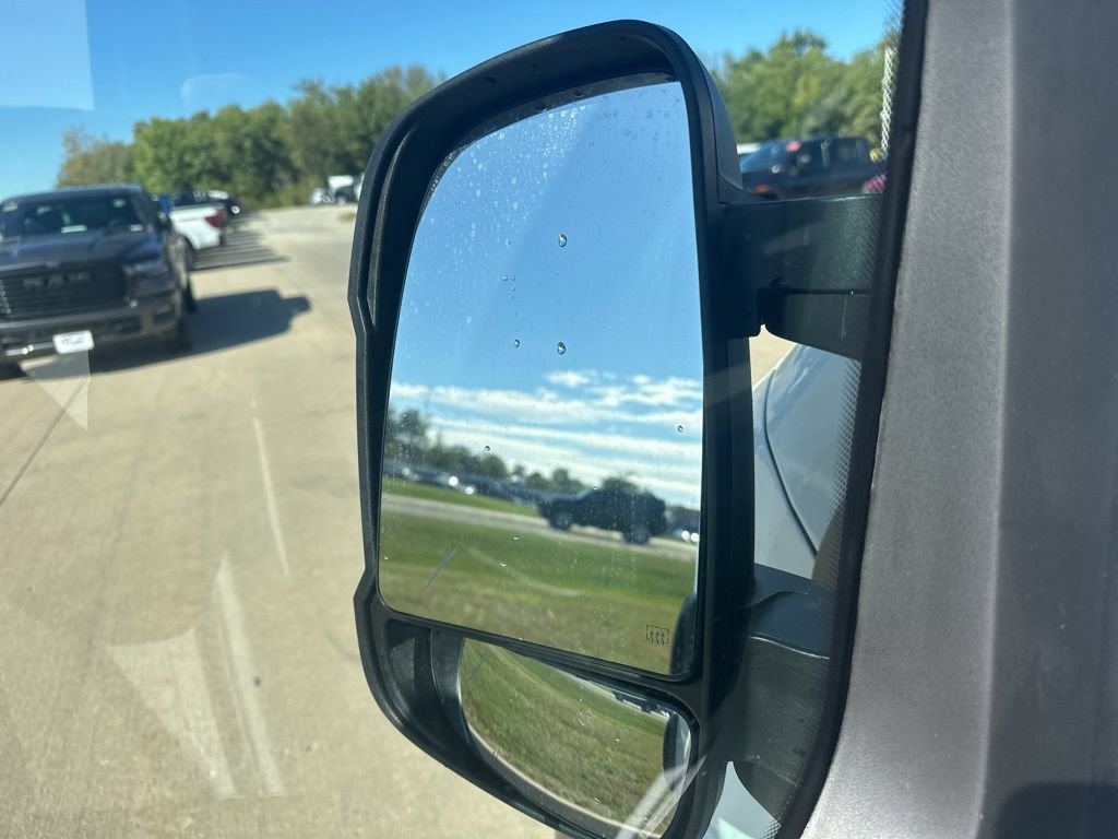 New 2025 RAM ProMaster 2500 w/ Convenience Group FWD image 17